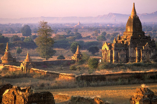  В Бирме есть город «Миллиона храмов»