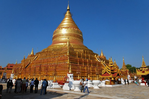  В Бирме есть город «Миллиона храмов»