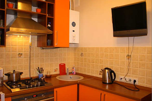 Дизайн кухни в «хрущевке»: как разместить газовую колонку. Видео