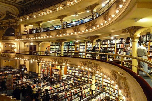 Как постоить самый красивый книжный магазин в мире