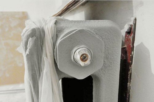 Как ликвидировать воздушную пробку в батарее