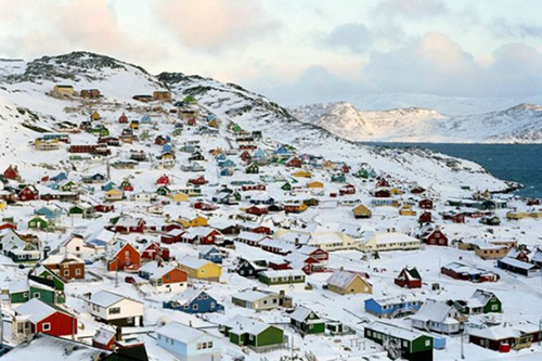 Фото дня – Какорток, сказочный город в Гренландии