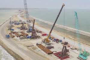 Строительство железнодорожных подходов к Керченскому мосту сорвано: не нашли заказчика