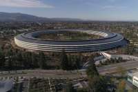 Apple уже мало одной штаб-квартиры