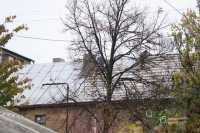 У Днiпрi ремонтують житловi будинки, якi постраждали внаслiдок ворожого ракетного обстрiлу 26 жовтня