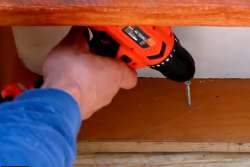 Курьезы: как сделать «гибкий» шуруповерт. Видео