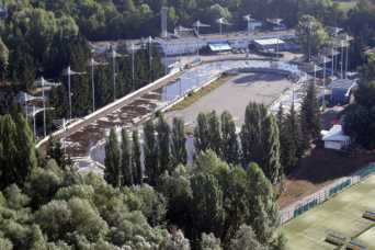 На ледовом стадионе создадут теннисный центр