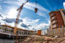 Штрафы за незаконное строительство решили увеличить