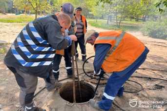 У Днiпрi каналiзацiйнi мережi забивають смiттям