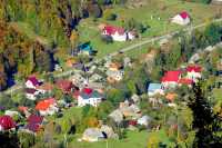 Колишнiй сiльський голова ремонтує будiвлi для переселенцiв у закарпатських селах