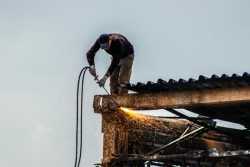 У Києвi приберуть 100 тимчасових споруд