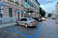 У Львовi оновили розмiтку на 69 парковках