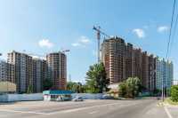 В Киеве под недостроем забрали землю