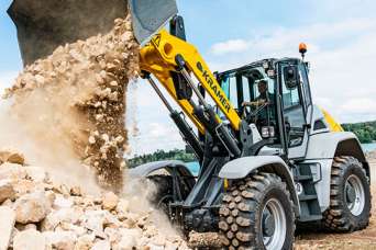 Флагманский погрузчик Kramer 8155 показывает чудеса. Видео