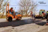 На автошляхах Хмельниччини лiквiдовують аварiйно-небезпечну ямковiсть