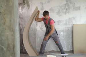 Как правильно работать с эластичным гипсокартоном