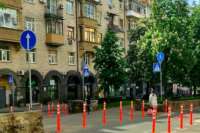 В Киеве еще один бульвар освободили от стихийной парковки