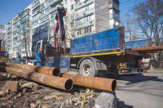 У Подiльському районi встановили нову тепломережу