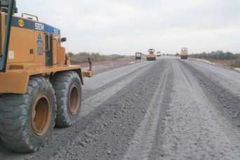 Днепр потихоньку строит дорогу на Киев