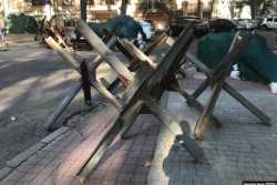 Как живут во время войны Ужгород и Одесса