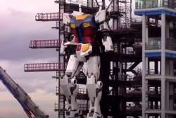 В Японии создали гигантского робота: помесь Годзиллы и Кинг-Конга.  Видео