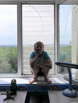 Умелец создал новое устройство безопасности для окон