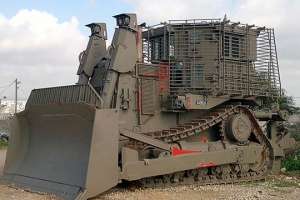 Единственный в мире боевой бульдозер. Видео