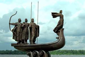 Самые известные женские памятники Киева. Фото