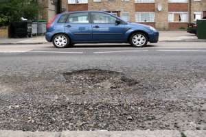 Ученые заставят дороги ремонтировать самих себя