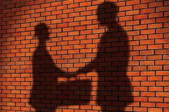 Власть не может навести порядок в стройотрасли