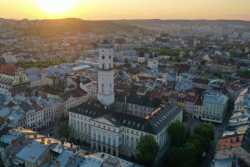 За три днi у Львовi задонатили 118 тис. грн. на вiдбудову музею Шухевича