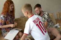 Бежавшая из Славянска пара хочет усыновить потерявшего семью мальчика из Мариуполя