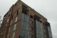 В Киеве незаконно строится четырехэтажный дом с пятью этажами антресолей