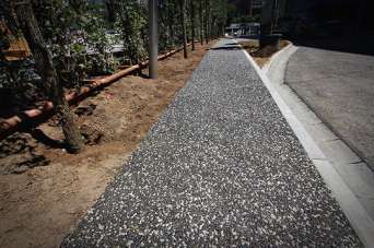 Как сделать садовую дорожку из дренажного бетона. Фото и видео