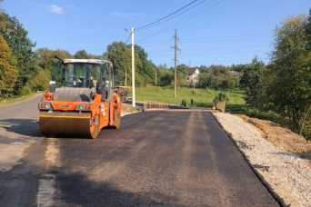 В Iвано-Франкiвськiй областi заасфальтовано пiдходи до об&#039;їзного мосту