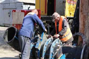 У Харковi вiдновлюють водоводи