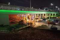 Еще один путепровод получил декоративную подсветку