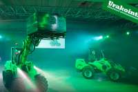 Как выглядят новые многофункциональные погрузчики Avant 800-й серии. Видео