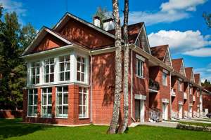 10 лучших вариантов оформления типичного английского дома. Фото