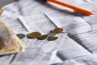 Депутаты решили заработать очки на тарифах