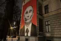 В Риге собирают подписи за отключение электричества посольству России