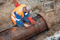 Старий магiстральний трубопровiд на Виноградар вiдремонтували