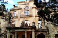 У львiвському селi з палацу зроблять центр допомоги для дiтей вiйни