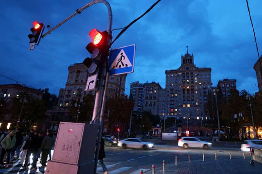Свiтлофори у Києвi працюватимуть постiйно