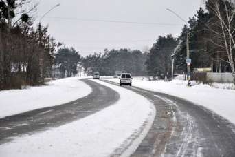 Под Каменец-Подольском отремонтируют опасный участок дороги