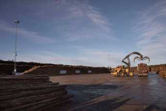 Volvo испытывает первый в мире колесный погрузчик с дистанционным управлением по сети 5G