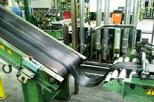 Прокуратура добивается изъятия у завода киевской земли