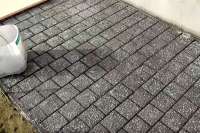 Как сделать недорогую тротуарную плитку своими руками. Видео