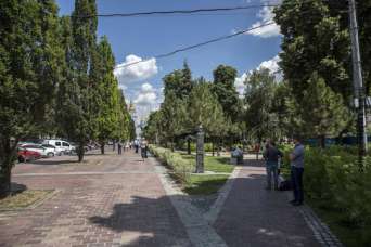 В Киеве обновили сквер со старым фонтаном
