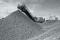 Под Львовом накупили щебня на миллион